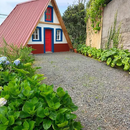 Casa Da Saloia * Santana (Madeira)